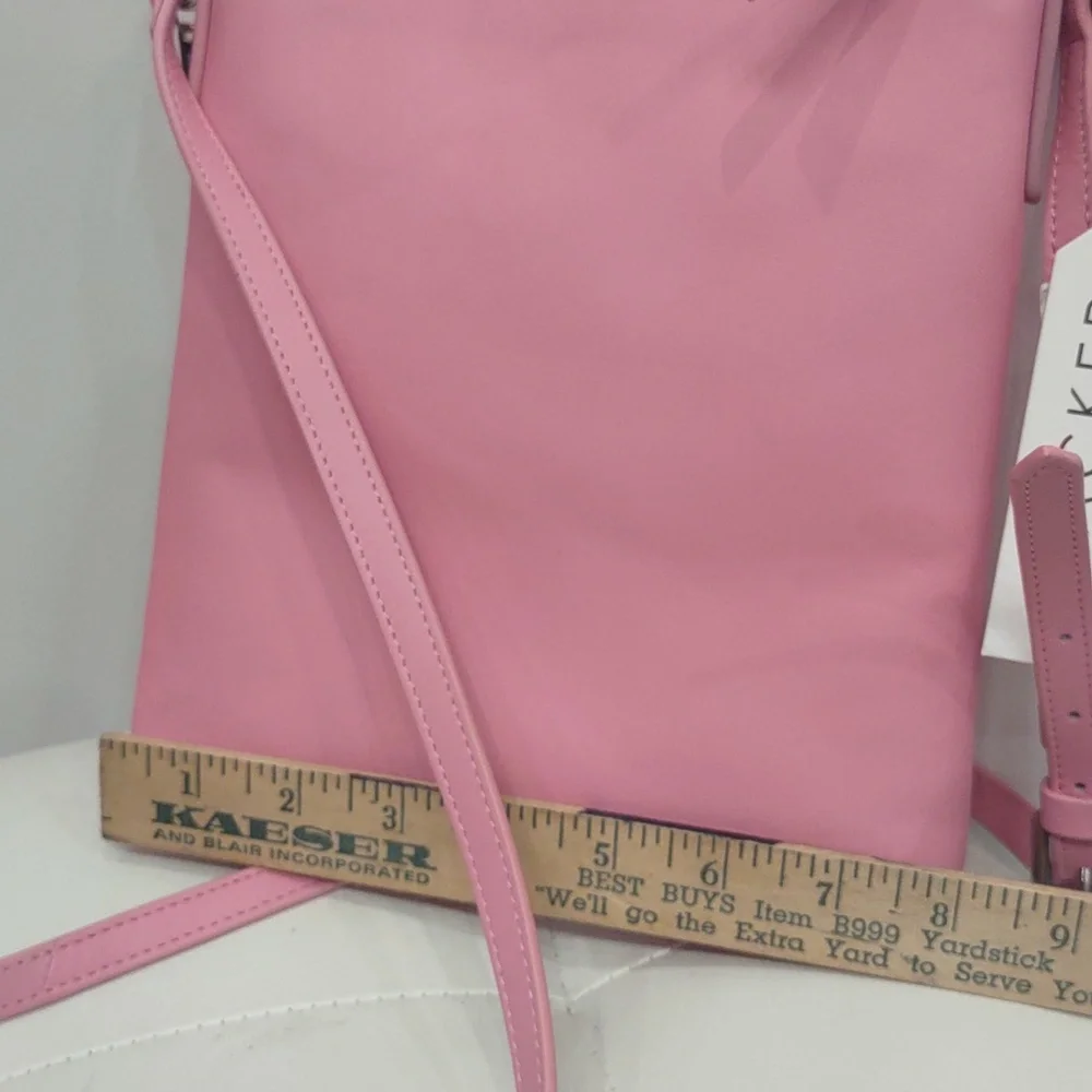 💖Thacker Pink Leather Crossbody Purse Handbag Adjustable Strap Zip Handbag NEW - Picture 5 of 11
